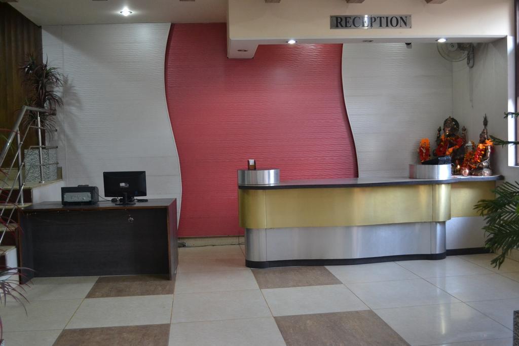 Hotel Atithi International Katra  Buitenkant foto