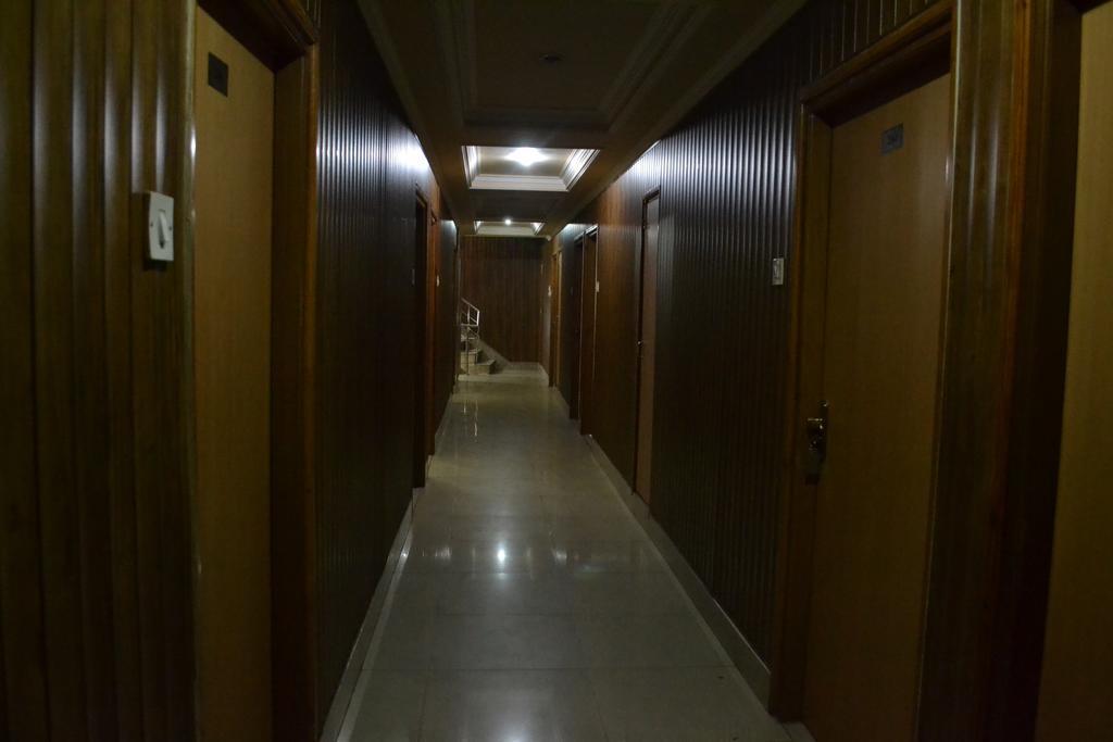 Hotel Atithi International Katra  Buitenkant foto